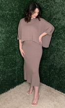 Load image into Gallery viewer, KNIT SWEATER DRESS WITH SHORT SLEEVE TOP - CHOCOLATE
