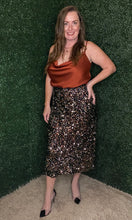 Load image into Gallery viewer, SEQUINS MIDI SKIRT
